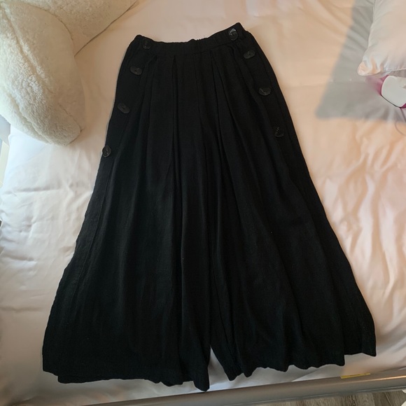 Black Side Slit Palazzo Crop Pants - Picture 1 of 2